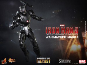 Hot Toys - War Machine MK II 0013